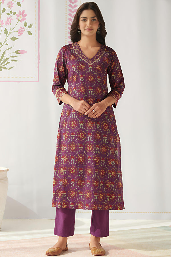 Vastrika Digital Printed Elbow Sleeves Kurti for Women